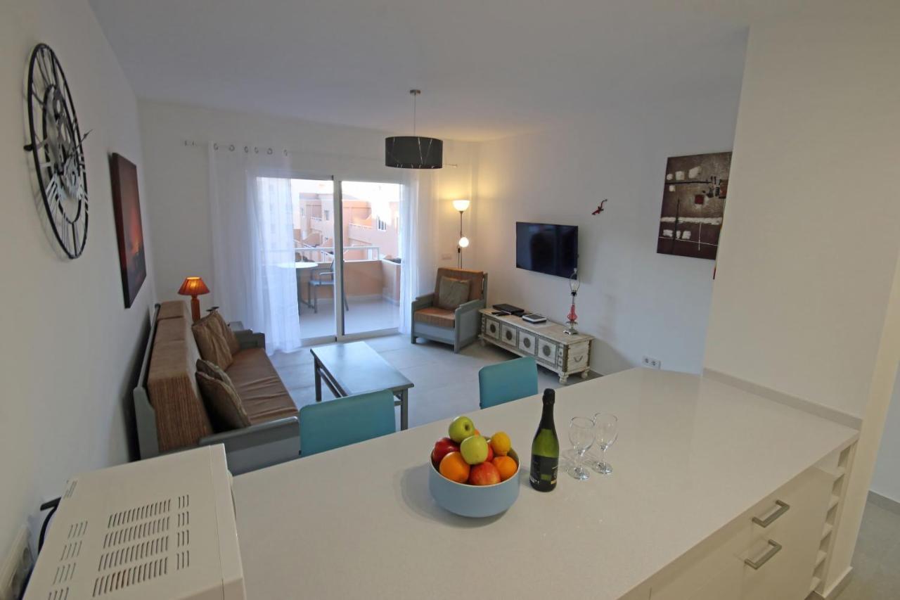 Marineda By Rentmedano Newly Renovated, Ocean View, Wifi, Parking, Pool Apartman El Médano Kültér fotó